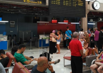 14 1 3 Adiós a la diferencia entre tarifas de Iberia si lleva una maleta grande