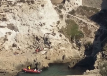 IMG 5756 Rescatan a una joven tras despeñarse por las rocas cuando iba hacia Trápana