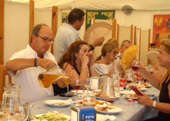 casetas8 Pinchitos, arroz y volaores, especialidades culinarias para atraer a los melillenses