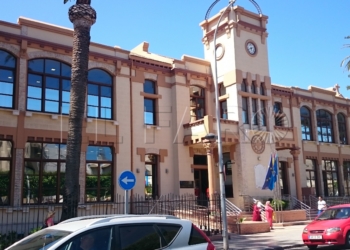 12 2 2 CpM asegura que la Ciudad adeuda más de 4 millones de € en facturas a proveedores