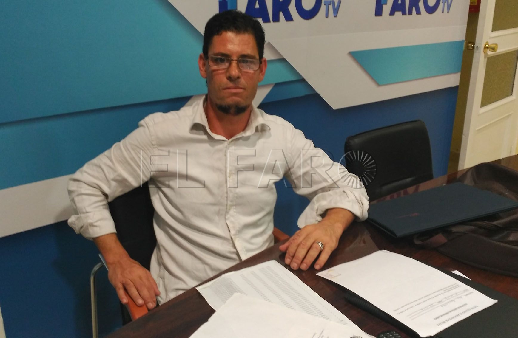 “El humo y la vibración del extractor del bar no me permiten descansar”