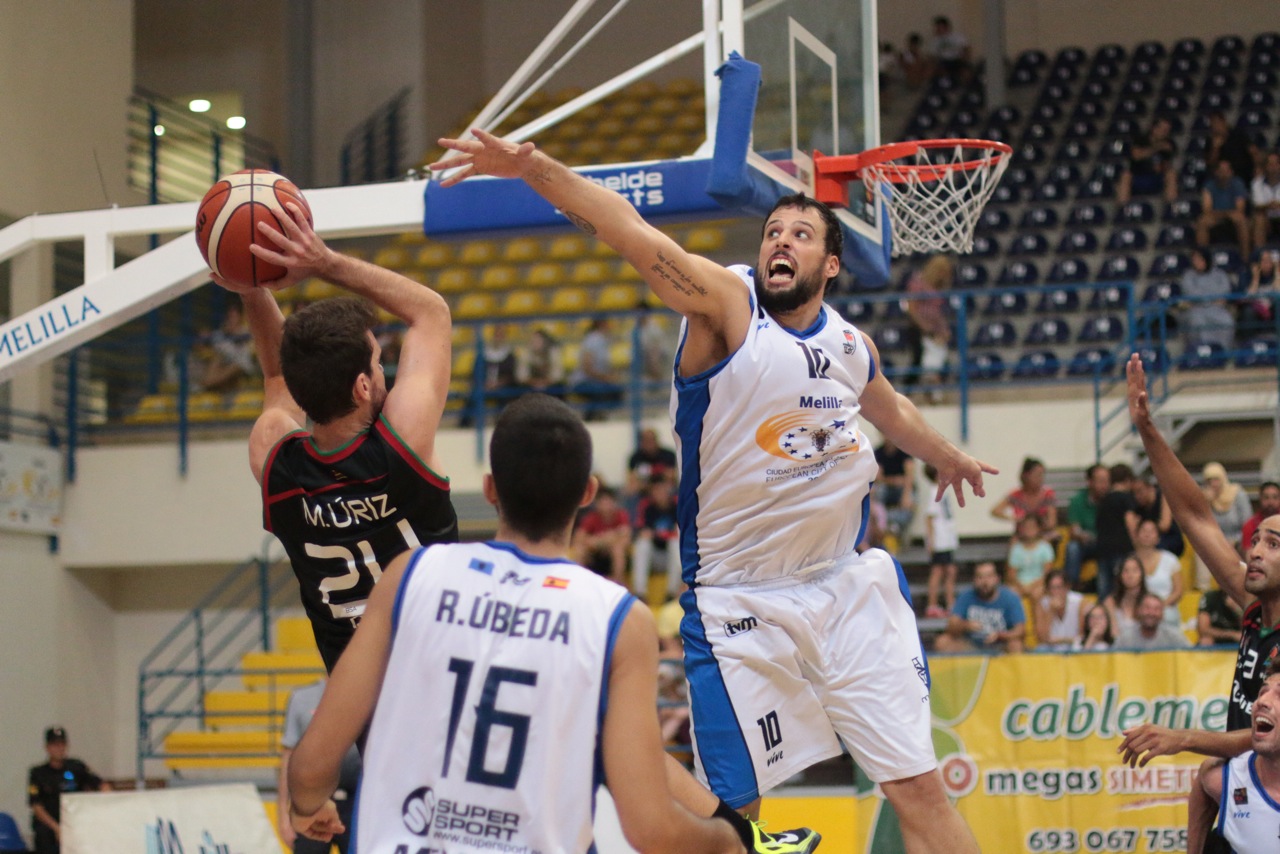 El Melilla BC se complica el partido