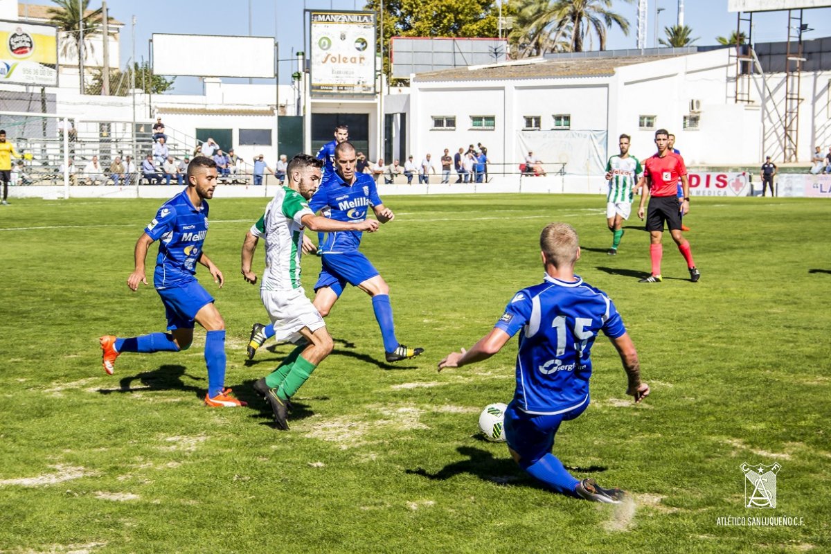El Melilla presenta sus credenciales