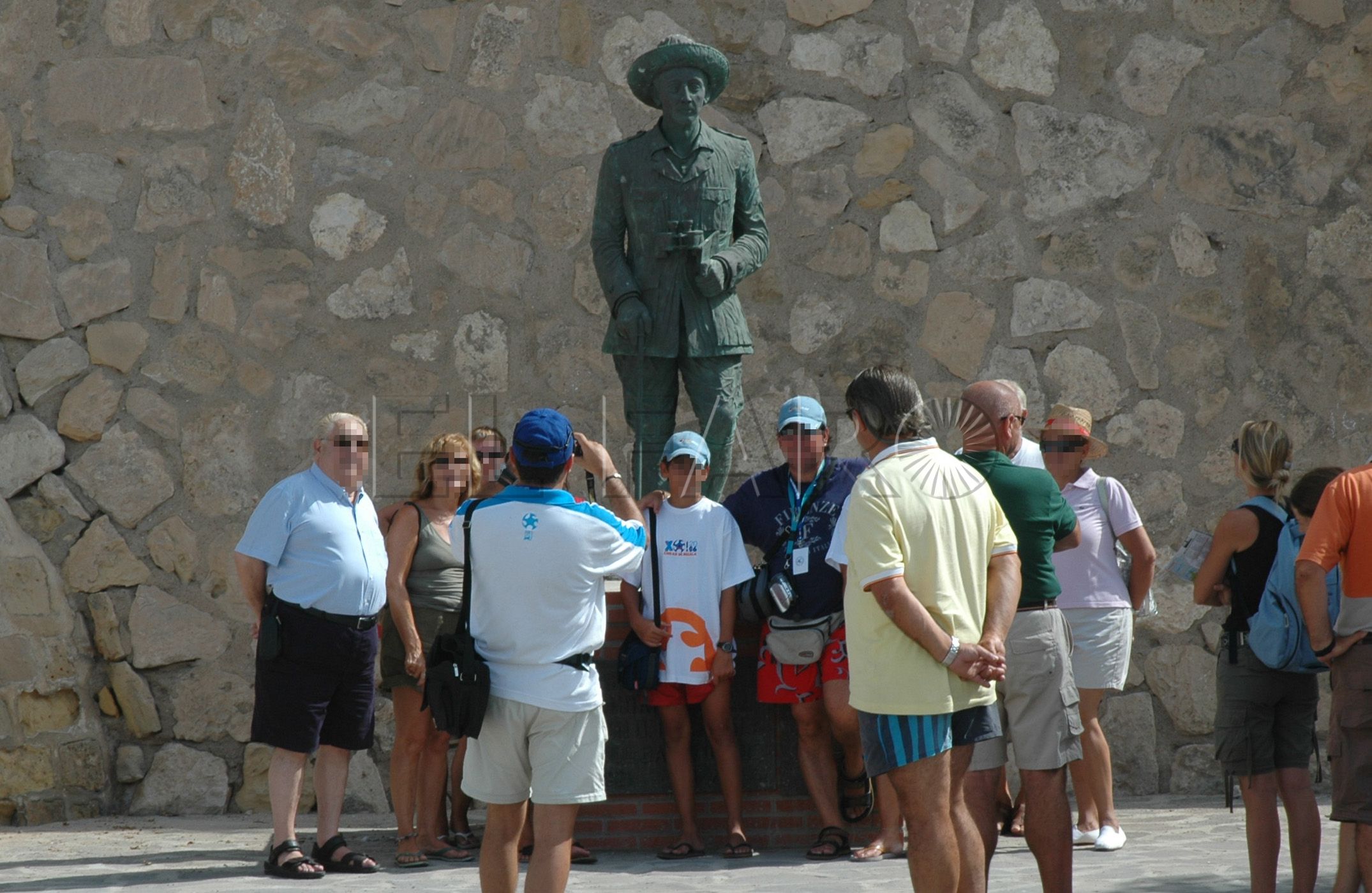 Imbroda: “No soy franquista, pero la estatua es por quienes salvaron a Melilla en 1921”
