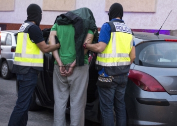 636106527405518649 Piden 13 años por amenazar a agentes cuando detenían un yihadista en Melilla