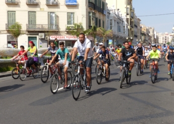 P1020485 1 El carril bici espera su turno