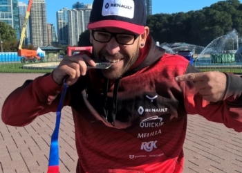 bote 2 Rafa Botello consigue la undécima posición en el Maratón de Chicago (EEUU)