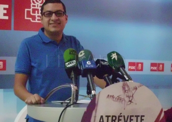 11 1 11 Juventudes Socialistas exigen crear un fondo para luchar contra la pobreza energética