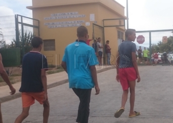 Ventura asegura que los niños no tienen que hacer trámites, sean o no refugiados