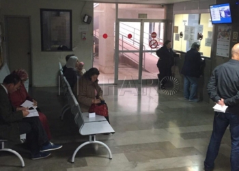 3 1 21 Los médicos darán día y hora desde la consulta para reducir colas en el hospital