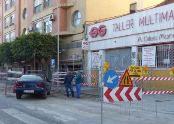 3 1 8 Los comerciantes denuncian la falta de pasos en las obras de General Astilleros