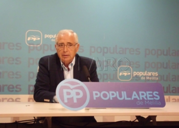 CIMG6088 Imbroda pide a González que se incorpore a su trabajo tras unos días de vacaciones por la denuncia