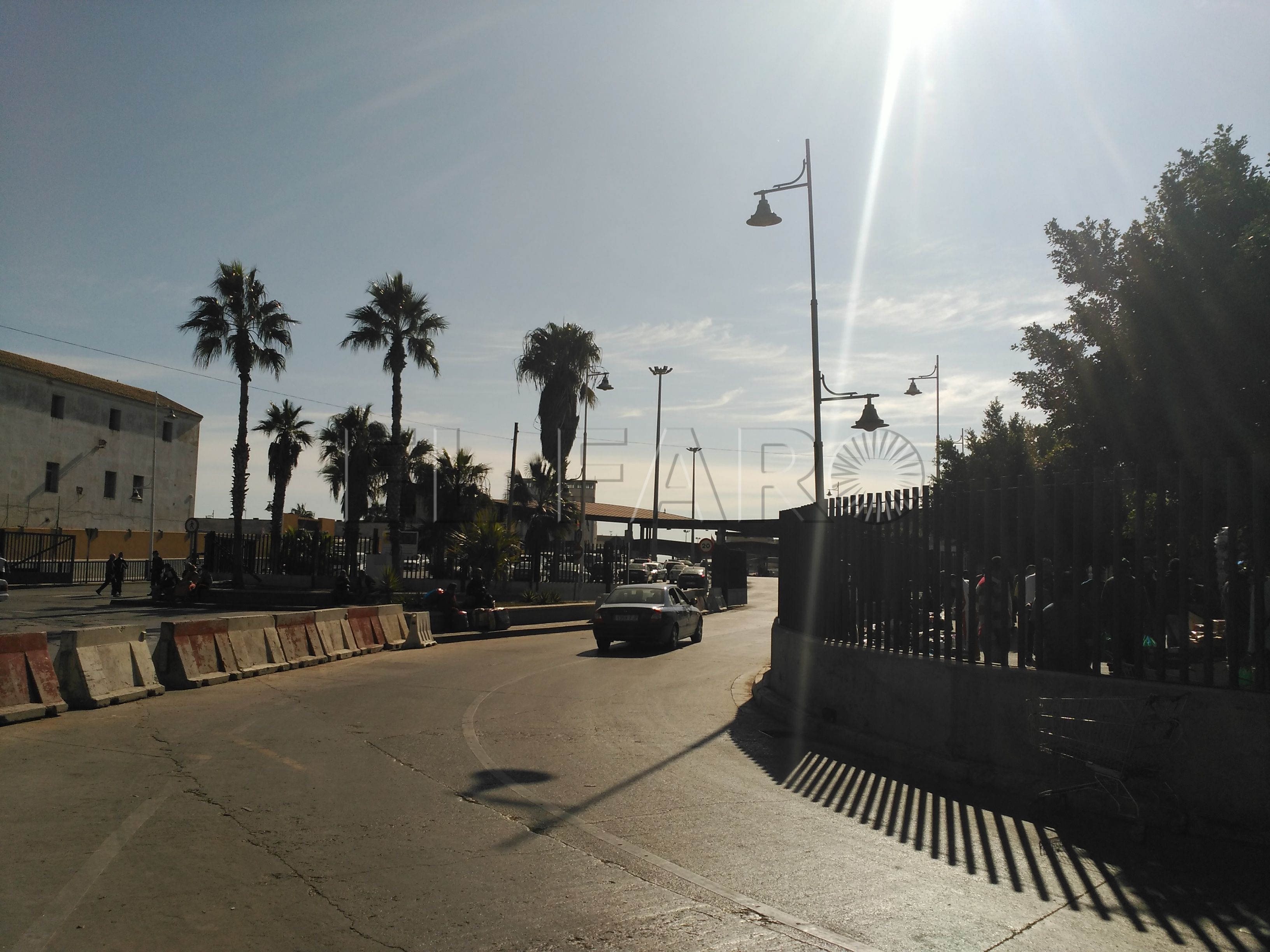 “El gran desorden en la zona marroquí” cierra Beni Enzar dos horas y media