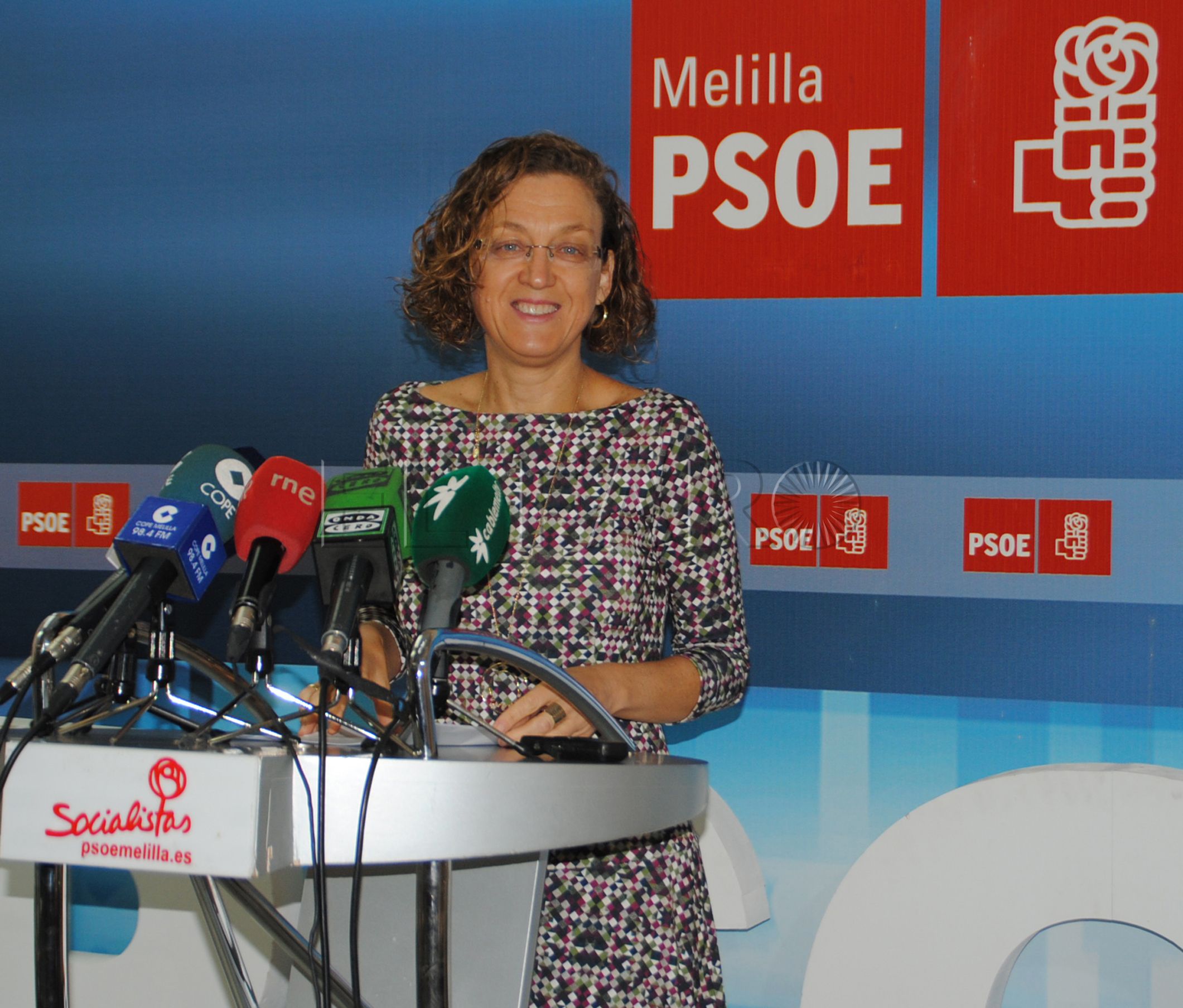 El PSOE plantea eliminar una ruta aérea con Madrid para que sigan las de Almería y Granada
