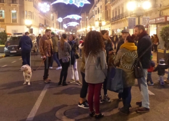 2 2 8 Los comerciantes afirman que el corte de la Avenida provoca un “caos” circulatorio