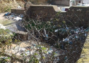 9 01 Vecinos de Barrio Hebreo protestan por las basuras en Arroyo María Cristina