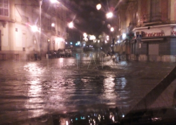 IMG 20161219 WA0001 Caen 36 litros por metro cuadrado en una noche y 23 rayos en Melilla y sus alrededores