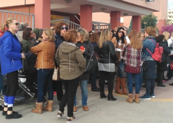 10 2 2 UGT denuncia que no se firmó el 40% de los contratos de Navidad para la Residencia