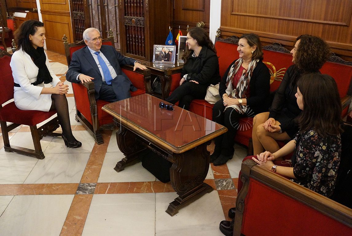 El campus de la UGR acuerda un programa de movilidad con una universidad de Chile