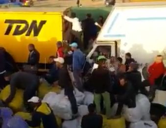 Un guardia civil, pateado por un porteador que intentaba colarse en Barrio Chino