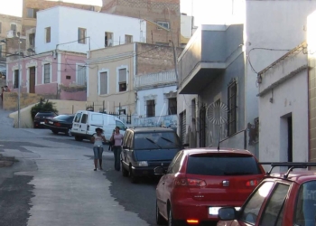 6 1 14 Un acusado de agredir a su hermana y a su madre se enfrenta a dos años de cárcel
