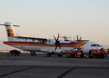 6 1 2 Encuentran a un menor en la bodega de un avión que iba a despegar hacia Málaga