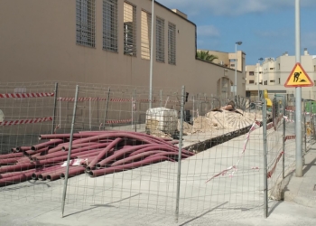 8 1 9 Las obras de la fibra óptica para los colegios se reiniciarán a partir de abril