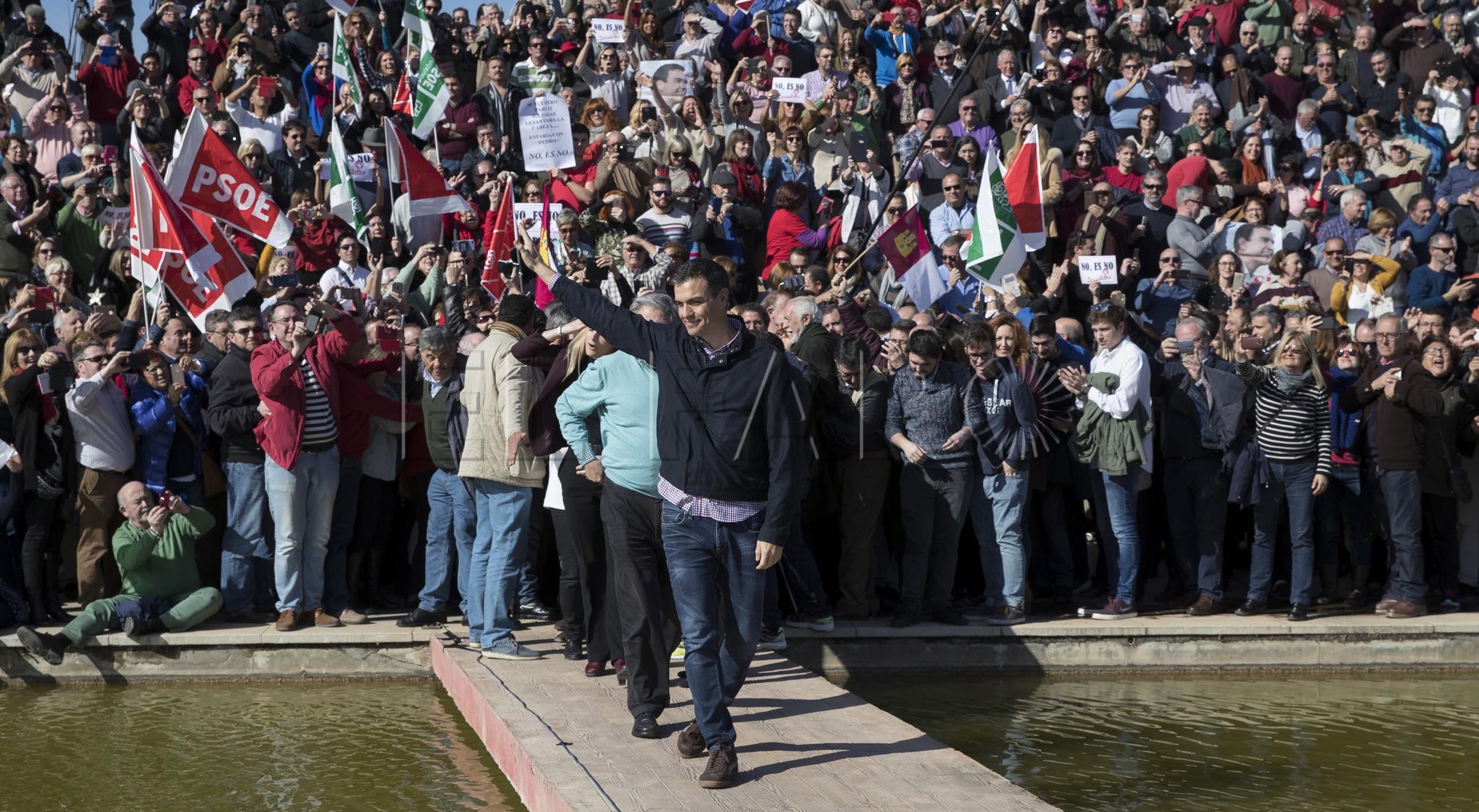 Moh califica como una “excelente noticia” que Sánchez se presente a las primarias del PSOE