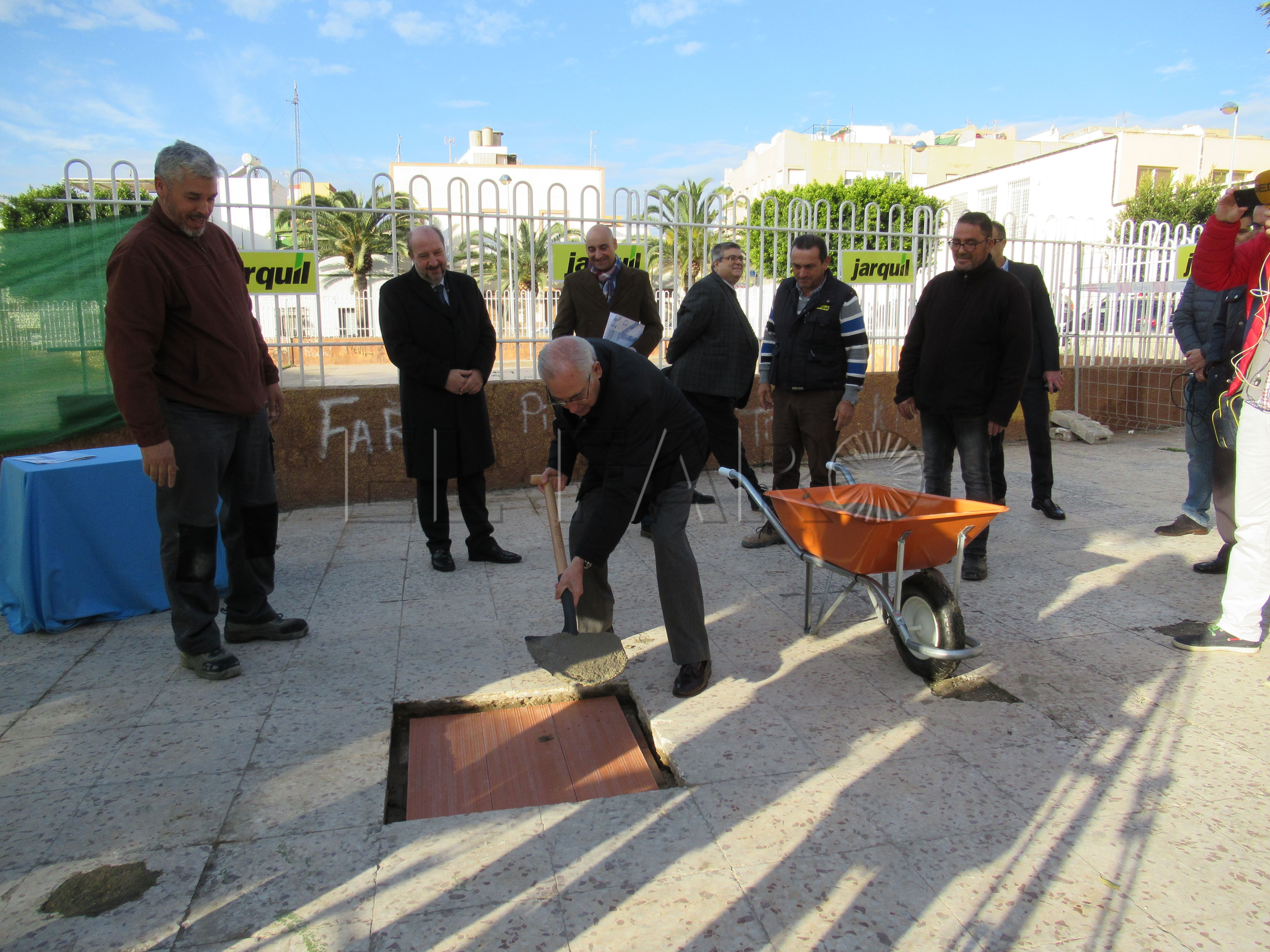 La Ciudad comienza la remodelación de la plaza Ramiro de Maeztu para crear espacios infantiles y zonas verdes