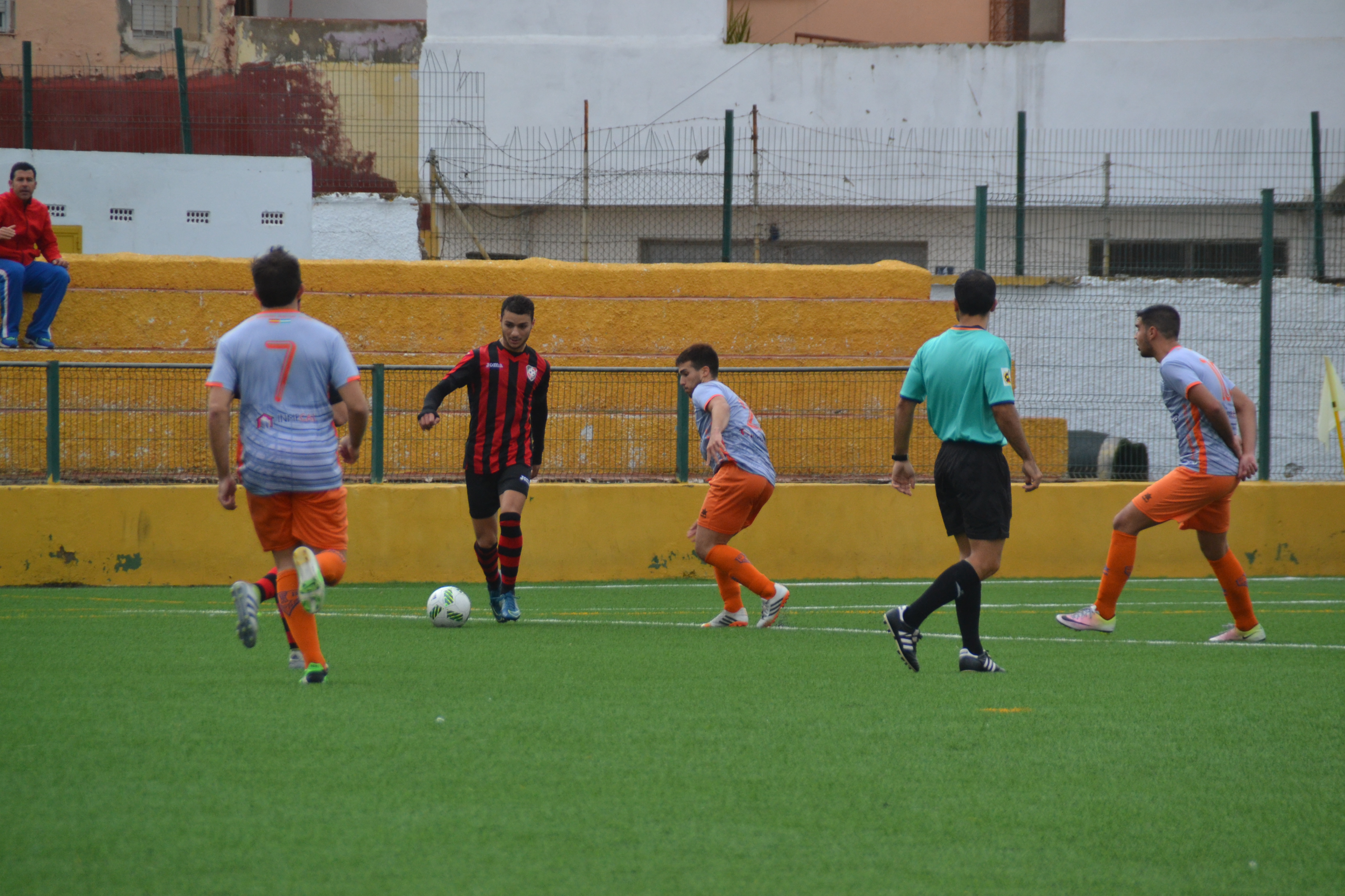 El River Melilla sigue sin encontrar las victorias