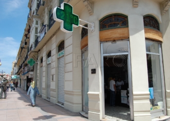 Velázquez reconoce la dilación en el proceso de adjudicación de farmacias nuevas