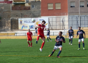 El buen fútbol melillense no se vio reflejado en el resultado final.