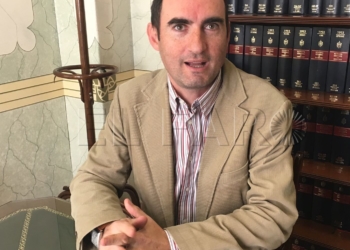 El abogado melillense Salomón Serfaty, del Bufete Imbroda Abogados, es experto en temas financieros.