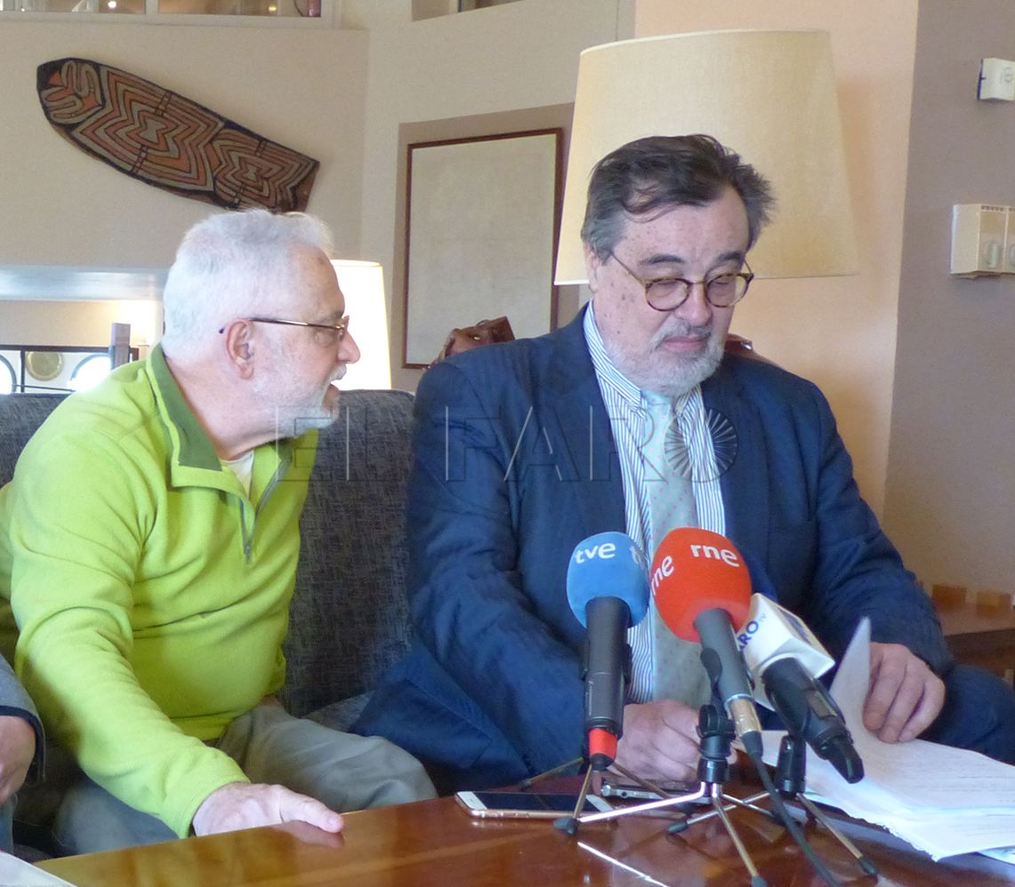 Los padres de Naira ya disponen de un médico forense y tendrán el lunes el informe pericial
