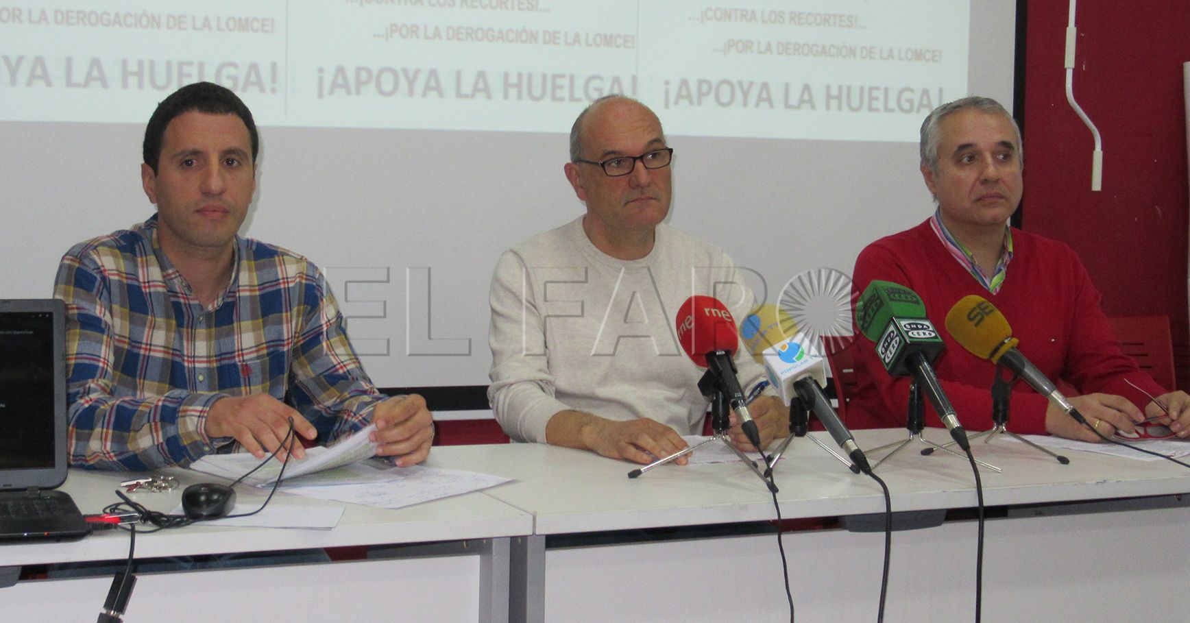 Sindicatos llaman a la huelga por bajar un 40% la inversión en colegios e IES