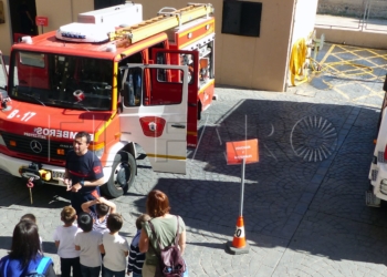 10 1 1 Un día en el parque de Bomberos