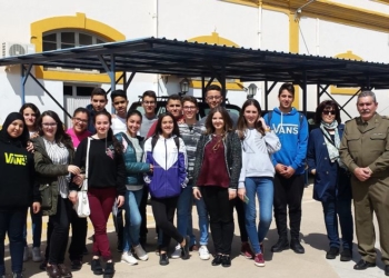 23 2 1 Estudiantes del instituto Virgen de la Victoria visitan el Archivo Militar