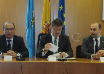 3 1 8 El ministro se compromete a estudiar el cambio de ubicación del Registro Civil
