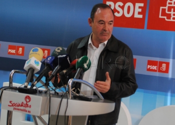 10 1 5 El PSOE apuesta por horario nocturno en la COA y rebajas por carné joven