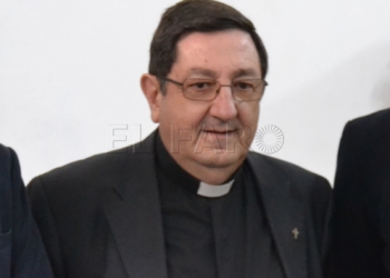 16 1 2 Roberto Rojo: “En Melilla hay muchos cristos que no tienen cruz”