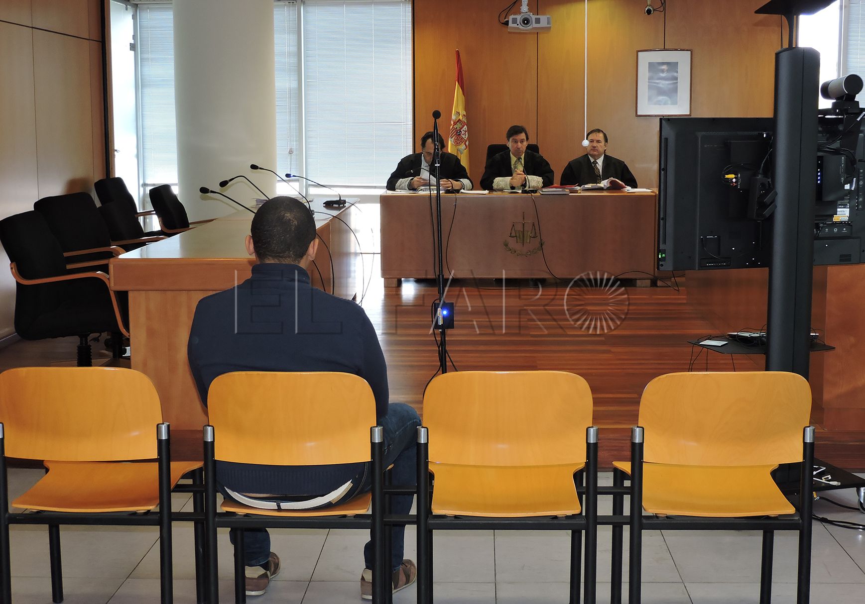 Condenan a 13 años y 6 meses de prisión al militar acusado de abusar de su hijastra