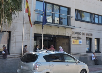 5 1 5 Se enfrenta a cuatro años de cárcel por golpear con una muleta a un médico