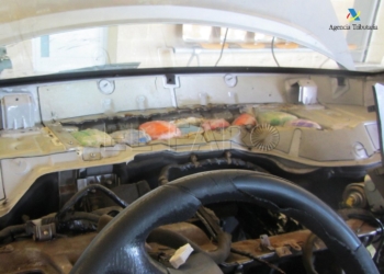 7 1 5 Detenido en el puerto con 25 kilos de hachís en un doble fondo de su coche