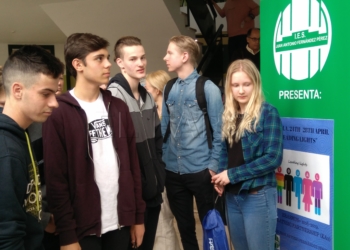 IMG 20170424 102204 Alumnos de Erasmus llegan al IES Juan A. Fernández en un programa de intercambio