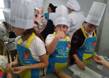 IMG 20170427 111232 Los alumnos del colegio Anselmo Pardo se convierten en cocineros
