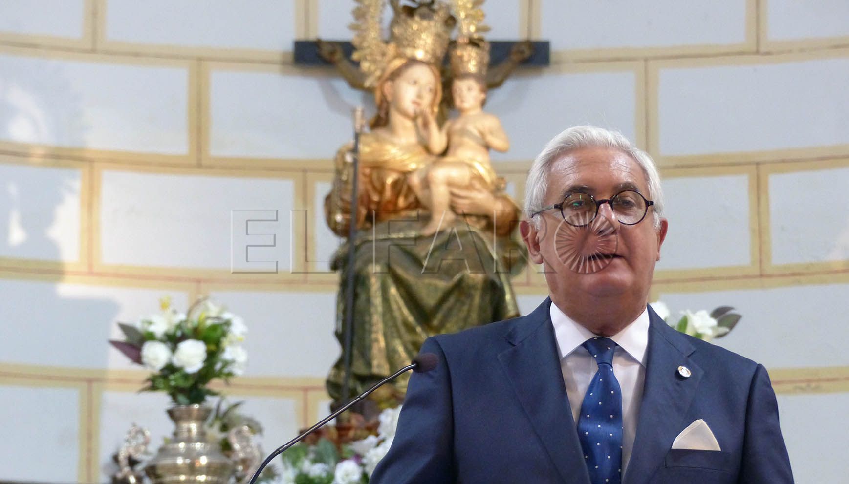 El pregón de exaltación rociera inicia la celebración del Pentecostés en Melilla