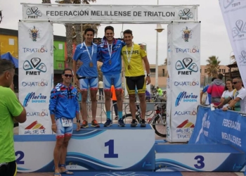 4 3 El triatlón reconoce a sus campeones