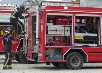 6 1 6 Roban la llave de un vehículo de Bomberos cuando apagaba un fuego