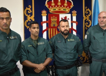 6 1 8 “En cuestión de segundos los inmigrantes cayeron al agua. La situación era caótica”