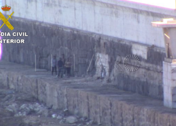 Captura de pantalla 2017 05 10 a las 13.02.06 Guardia Civil desarticula una red que pasaba a inmigrantes por mar y en dobles fondos